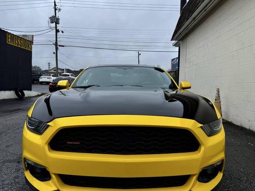2017 Ford Mustang EcoBoost Premium