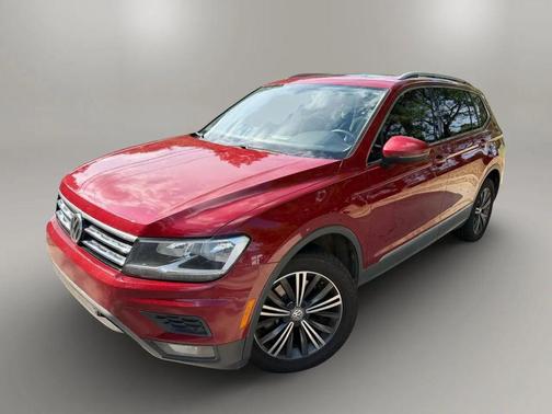 Cardinal Red Metallic 2019 Volkswagen Tiguan 2.0T SEL