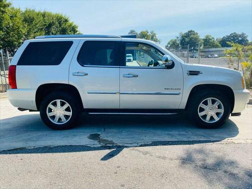 2011 Cadillac Escalade Luxury