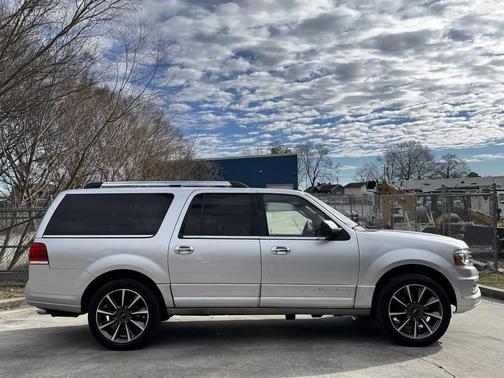 2017 Lincoln Navigator L Reserve
