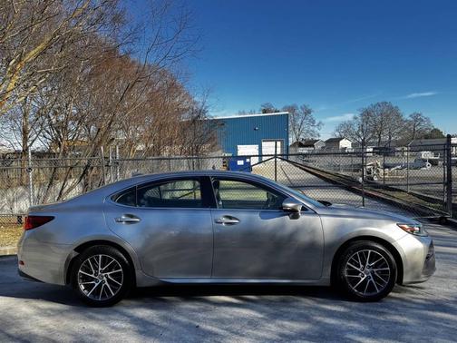 2016 Lexus ES 350 Base