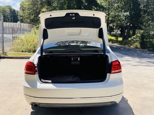 2014 Volkswagen Passat 2.0L TDI DSG SEL Premium