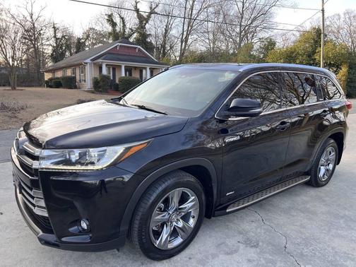 2019 Toyota Highlander Hybrid Platinum