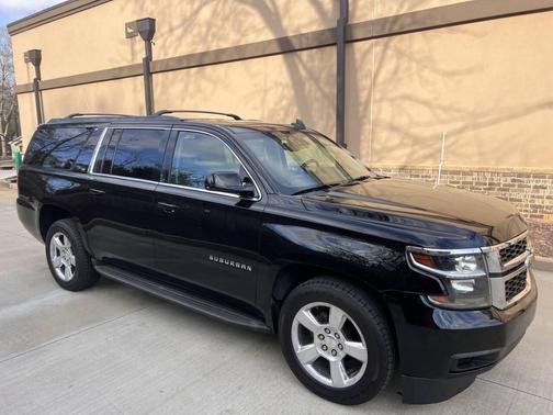 2016 Chevrolet Suburban LT