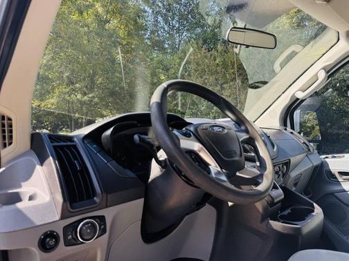 2015 Ford Transit-250 Base