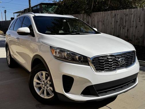2019 Kia Sorento LX