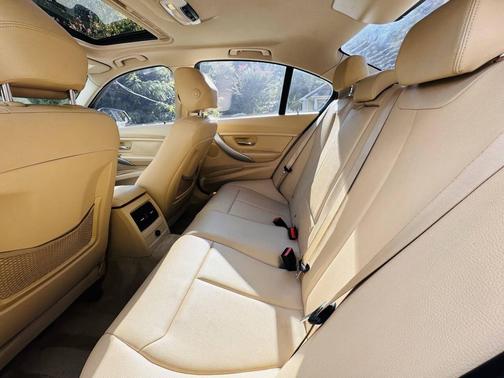 2012 BMW 328 328i 4dr Sedan