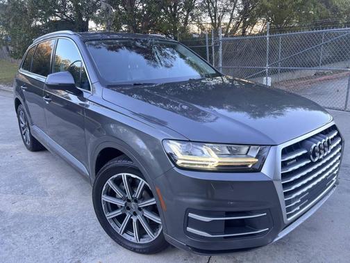 2019 Audi Q7 55 Premium Plus
