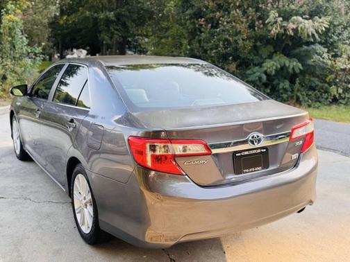 2013 Toyota Camry Hybrid LE