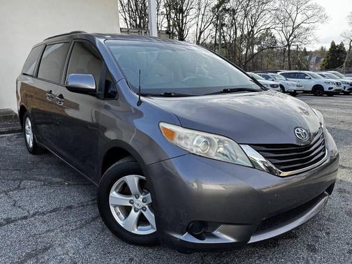 2012 Toyota Sienna LE