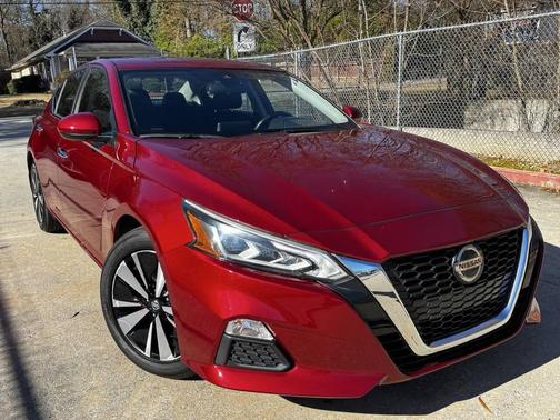 2022 Nissan Altima 2.5 SV