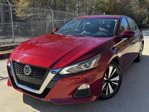 2022 Nissan Altima 2.5 SV