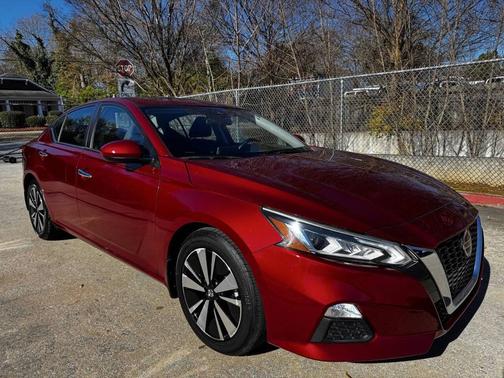 2022 Nissan Altima 2.5 SV