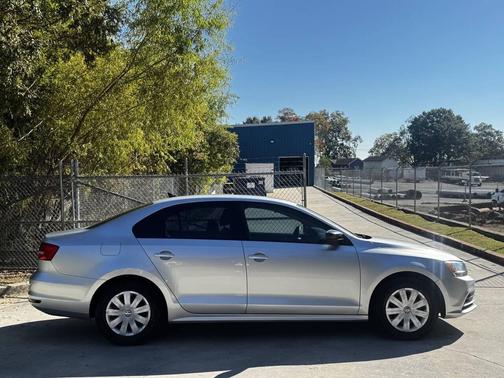 2015 Volkswagen Jetta Auto S w/Technology