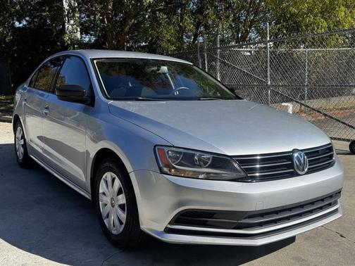 2015 Volkswagen Jetta Auto S w/Technology