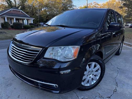2013 Chrysler Town & Country Touring