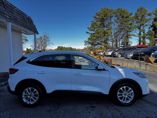2021 Ford Escape SE