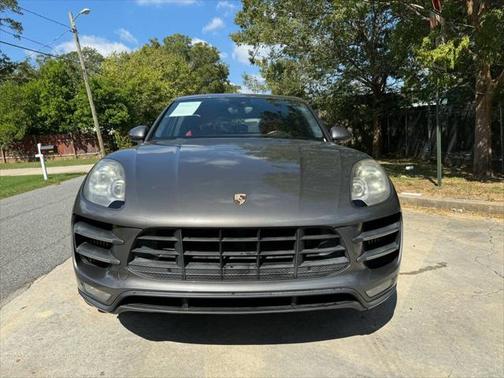 2016 Porsche Macan Turbo