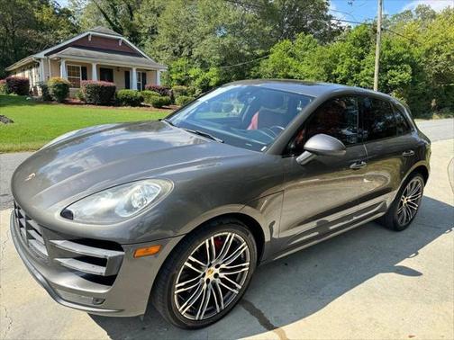 2016 Porsche Macan Turbo