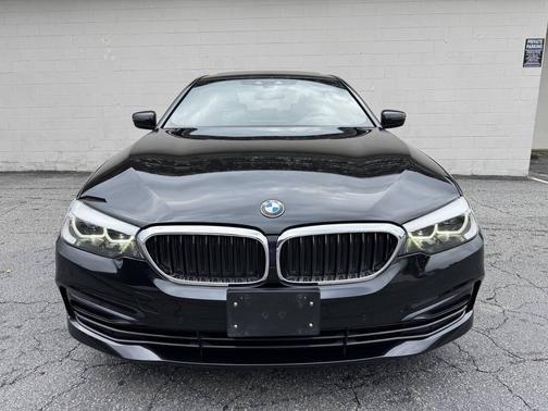 2019 BMW 530 i