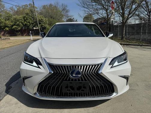 2020 Lexus ES 300h Base