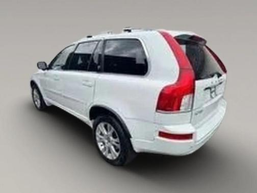 Ice White 2013 Volvo XC90 3.2 Platinum