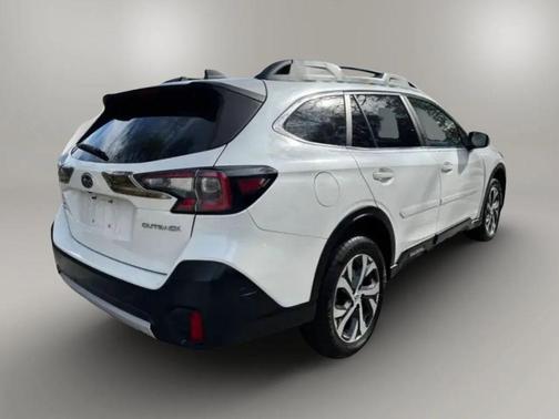 Crystal White Pearl 2021 Subaru Outback Limited