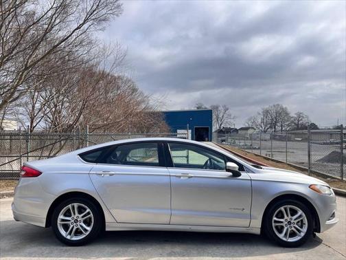 2018 Ford Fusion Hybrid SE