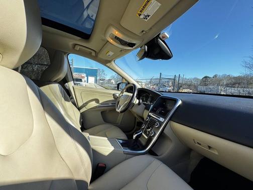 2015 Volvo XC60 T5 Premier