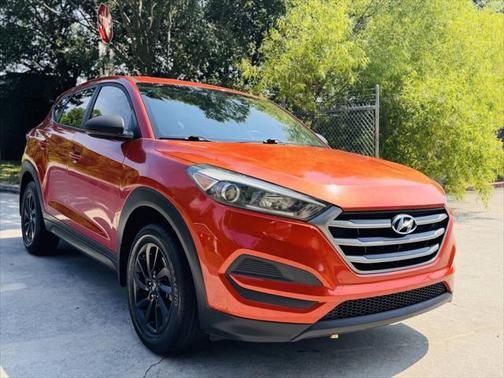 2016 Hyundai TUCSON SE