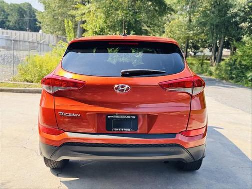 2016 Hyundai TUCSON SE