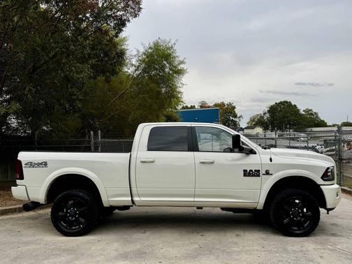 2018 RAM 2500 Laramie Crew Cab 4x4 6'4' Box