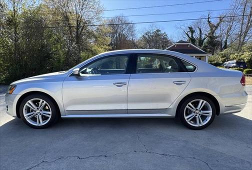 2014 Volkswagen Passat 1.8T Auto SEL Premium