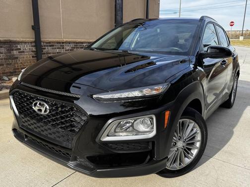 2020 Hyundai KONA SEL