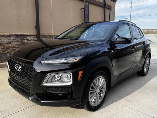 2020 Hyundai KONA SEL