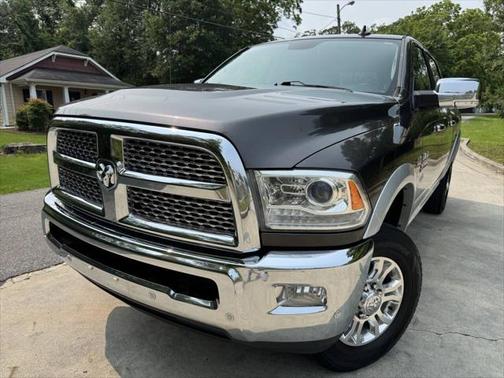 2017 RAM 2500 Laramie Crew Cab 4x4 6'4' Box