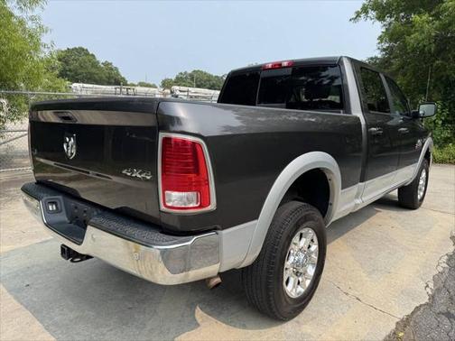 2017 RAM 2500 Laramie Crew Cab 4x4 6'4' Box