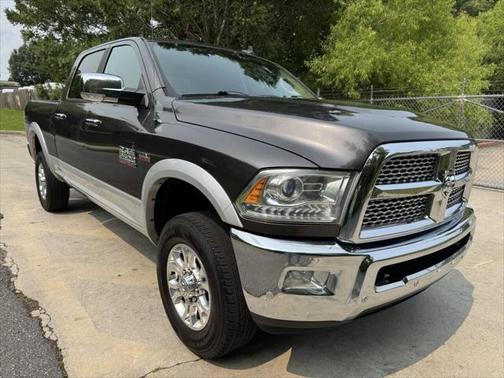 2017 RAM 2500 Laramie Crew Cab 4x4 6'4' Box