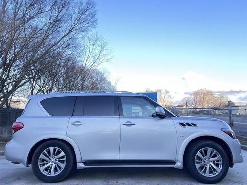 2017 INFINITI QX80 Base