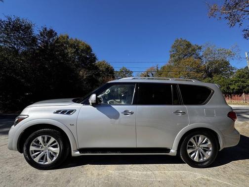 2017 INFINITI QX80 Base
