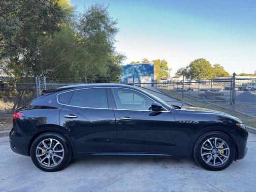 2017 Maserati Levante S