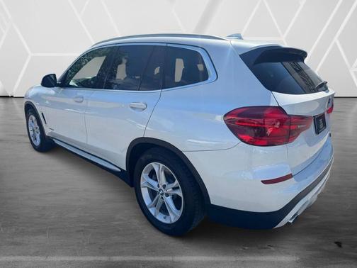 White Metallic 2018 BMW X3 xDrive30i