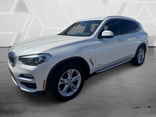 White Metallic 2018 BMW X3 xDrive30i