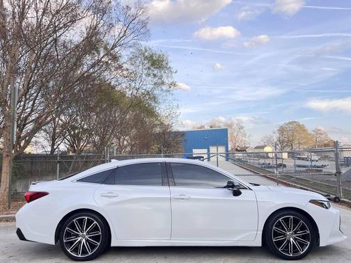 2019 Toyota Avalon XSE