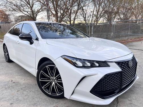 2019 Toyota Avalon XSE