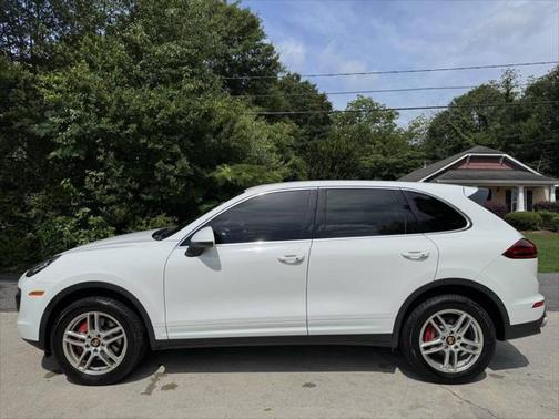 2018 Porsche Cayenne Platinum Edition
