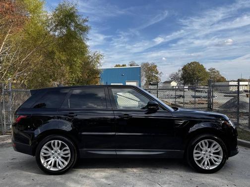 2020 Land Rover Range Rover Sport SE