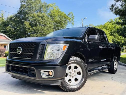 2017 Nissan Titan SL
