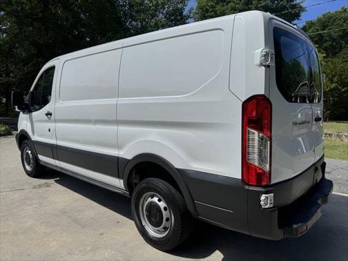 2017 Ford Transit-250 Base