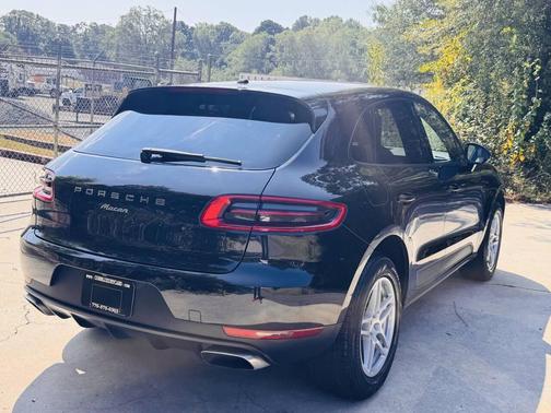 2017 Porsche Macan Base AWD 4dr SUV